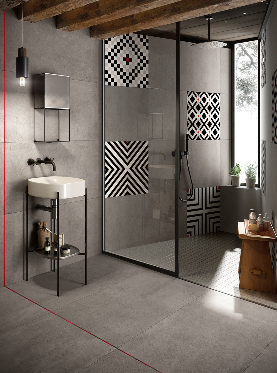 MOON - immagine 3