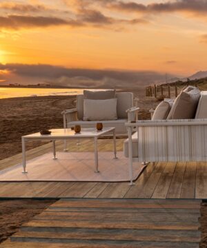 Hamptons Lounger Table