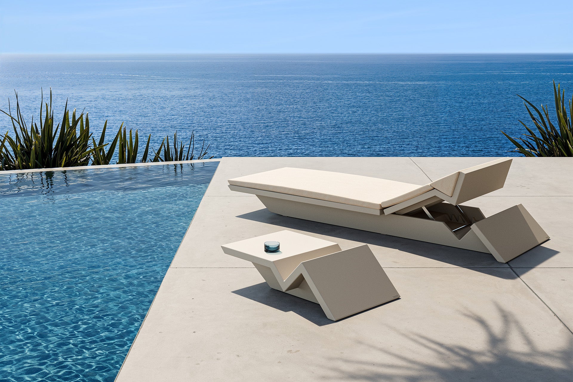 Rest Sun Lounger