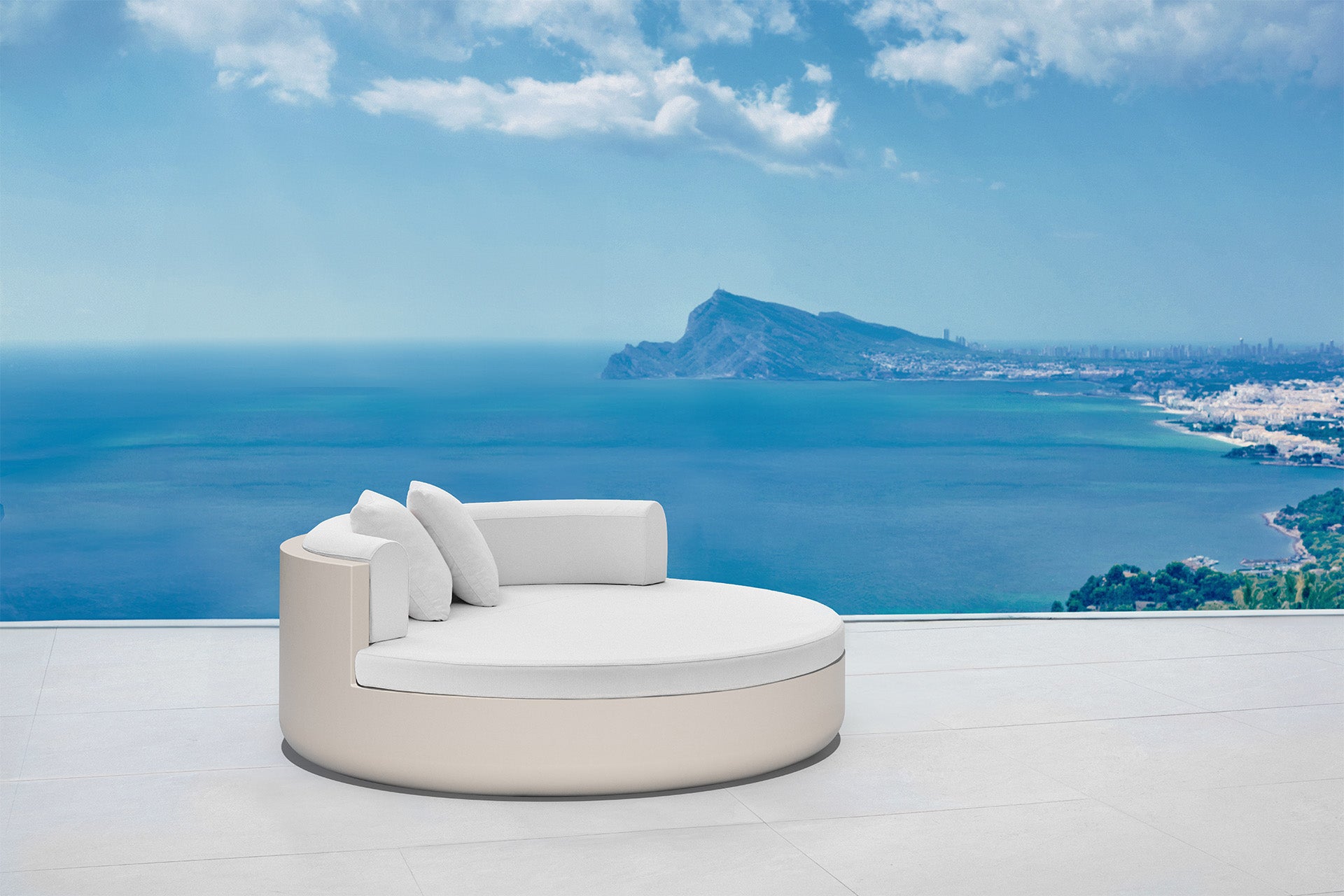 Ulm Round Daybed
