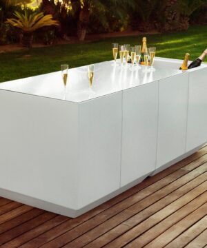 Vela Counter Bar
