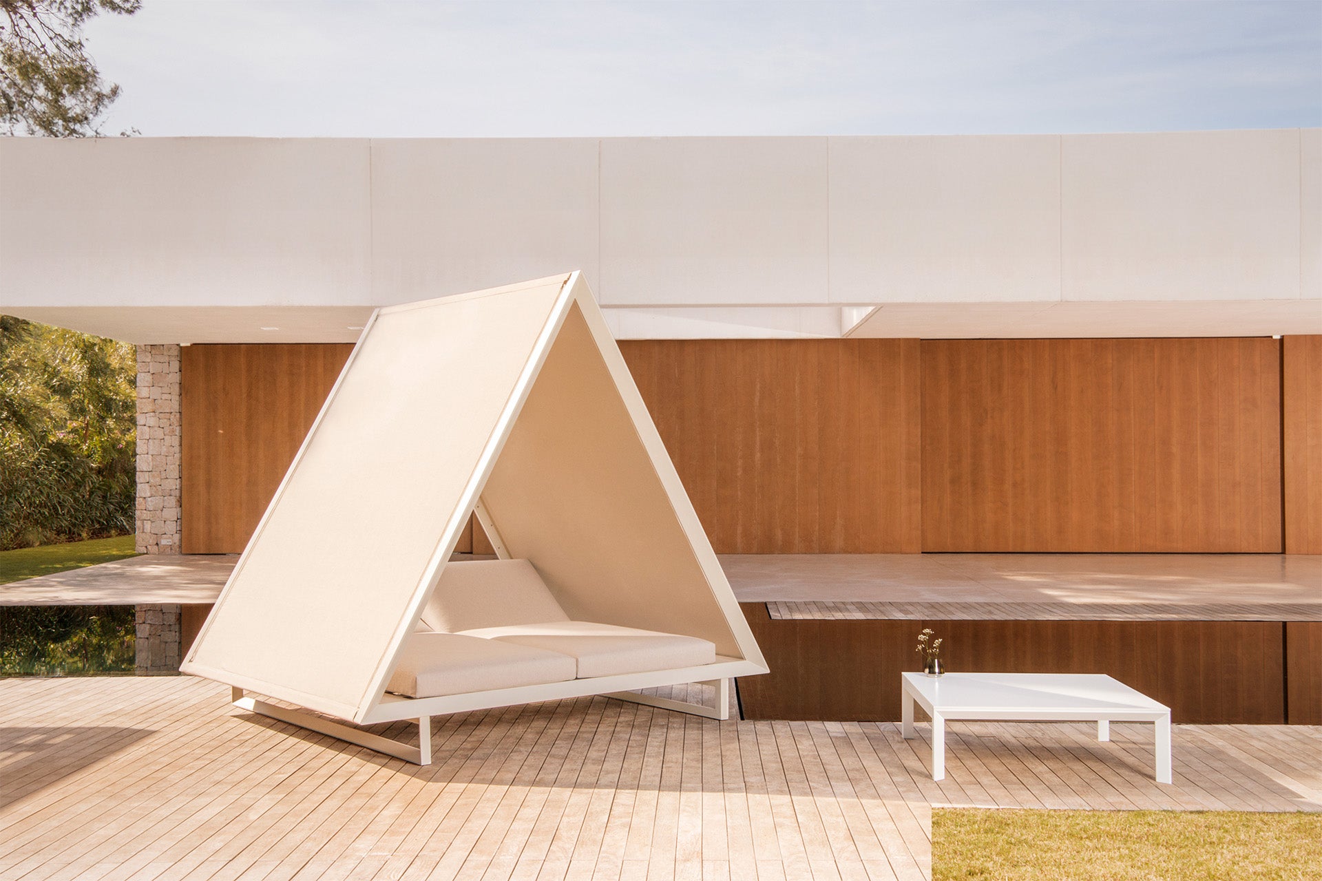 Vineyard Daybed