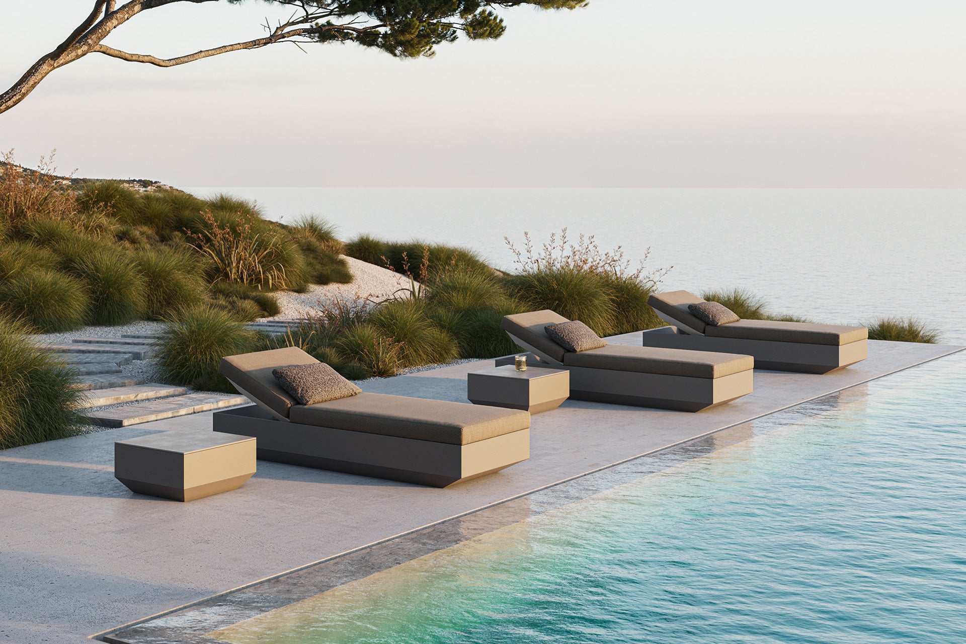 Vela Sun Lounger