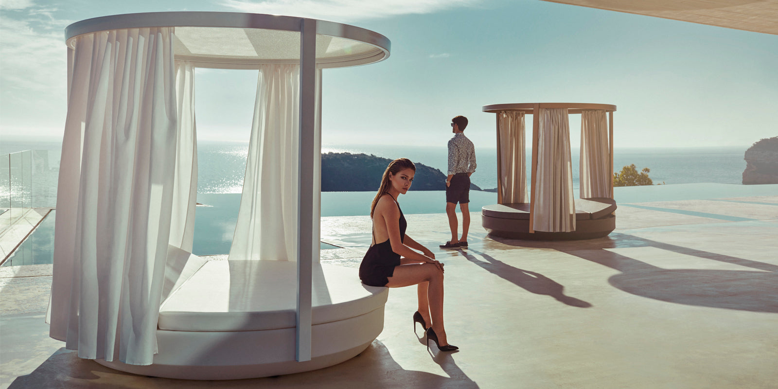 Vela Round Canopy
